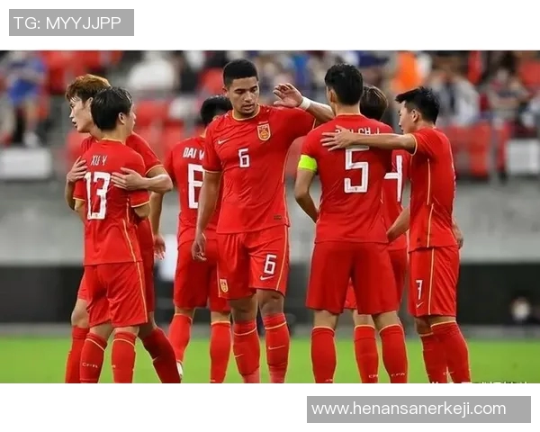 国足11月对阵香港精彩比赛录像回顾与分析